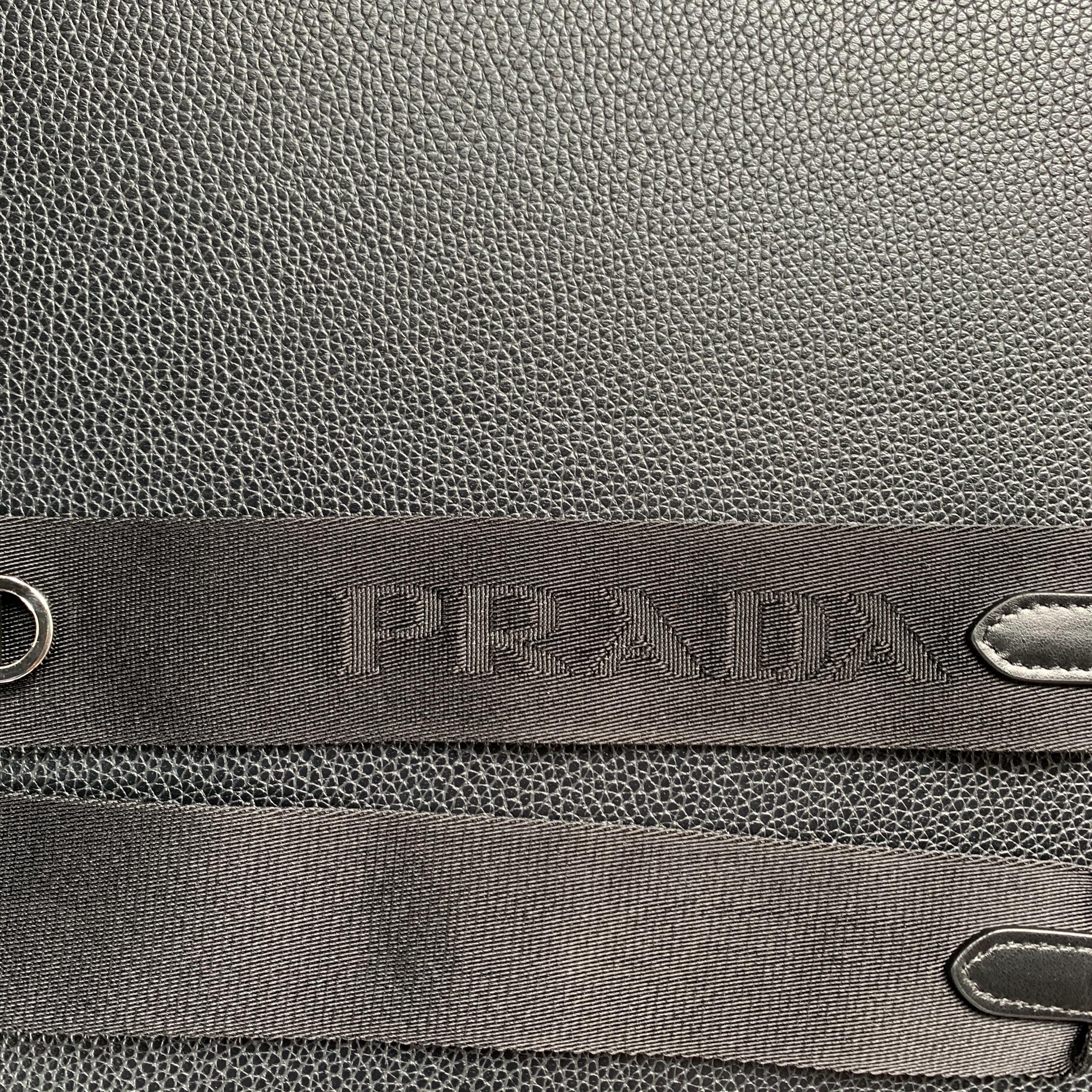 프라다 테수토 토트백