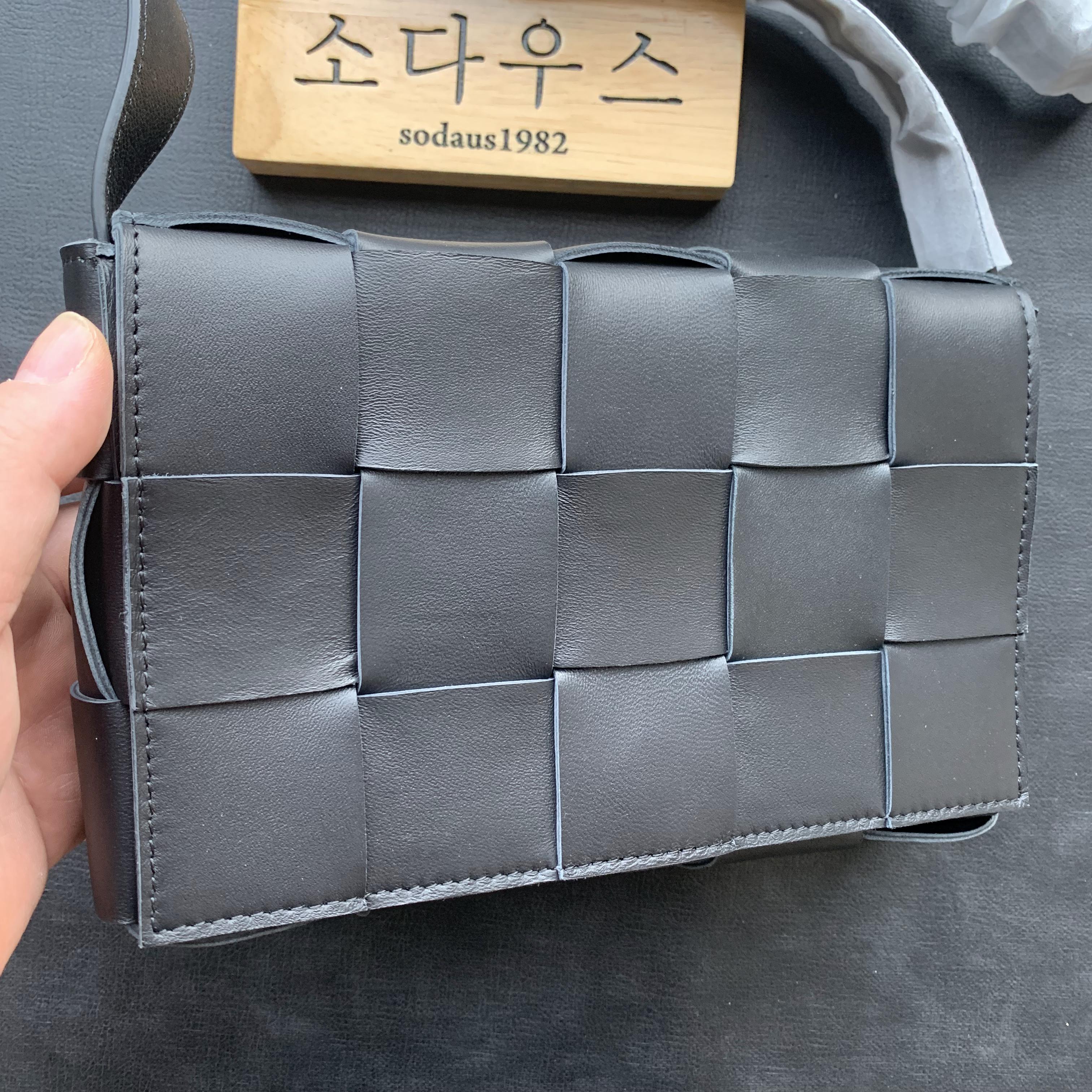보테가 베네타 카세트백