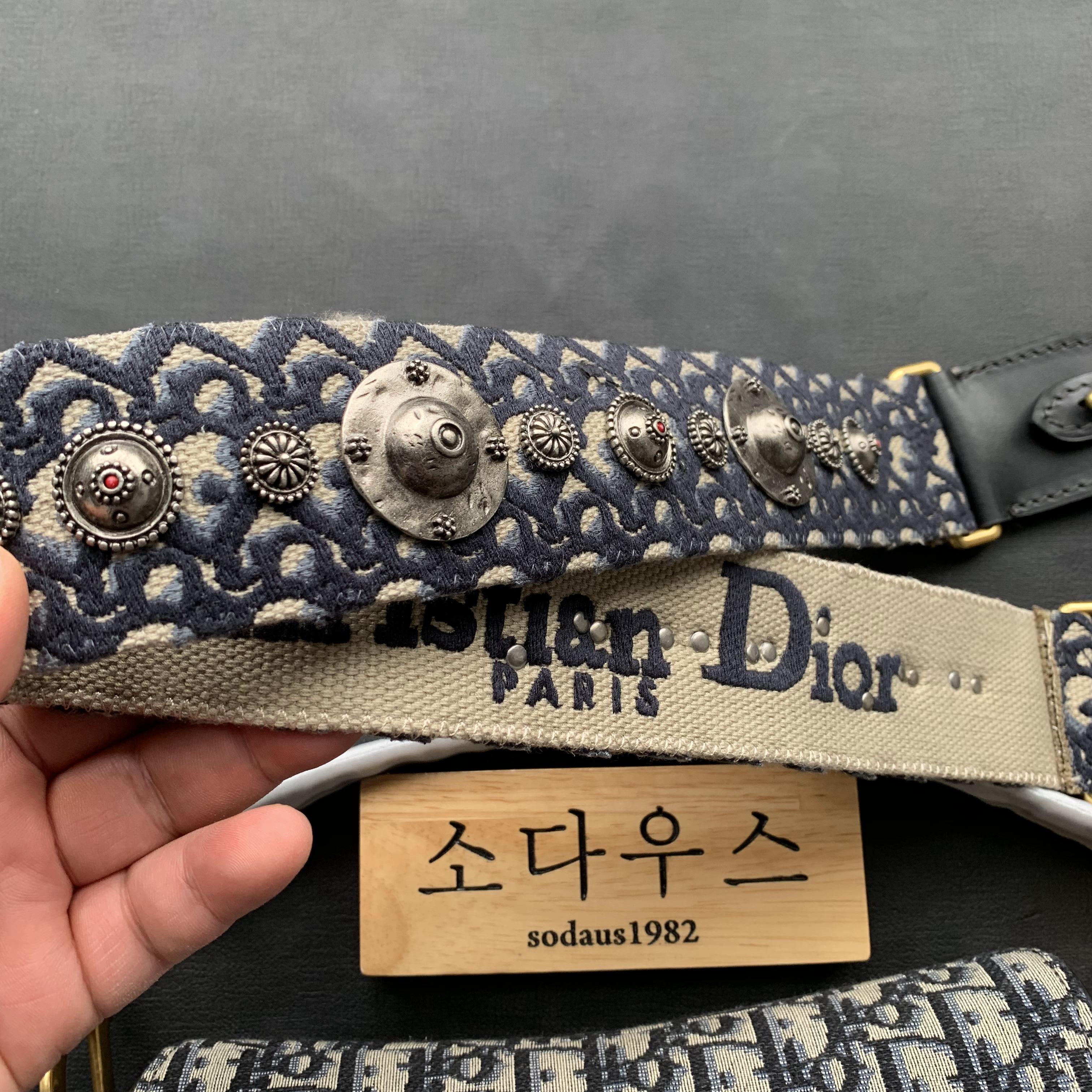 디올 새들백