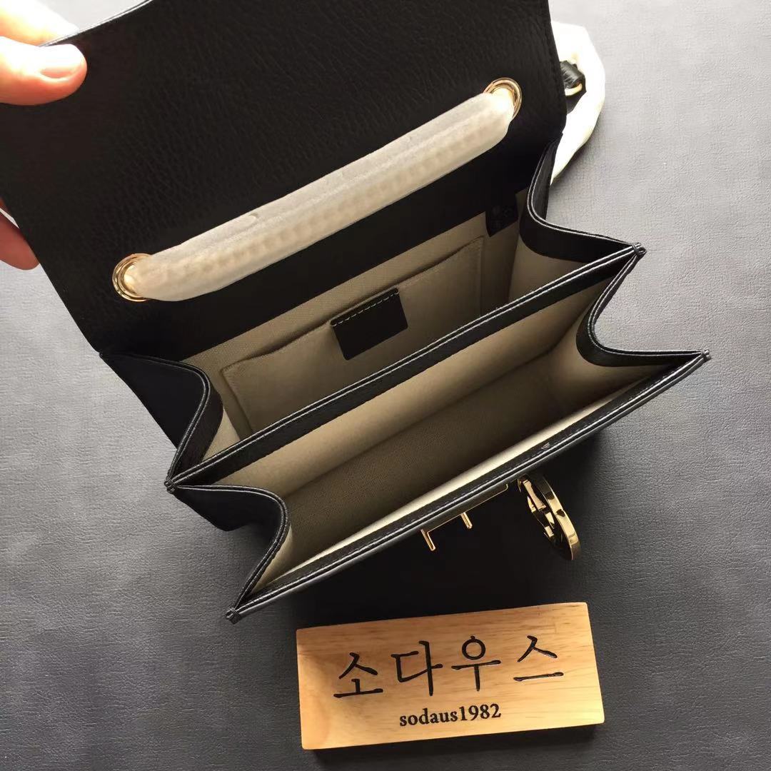 구찌 인터로킹 체인백