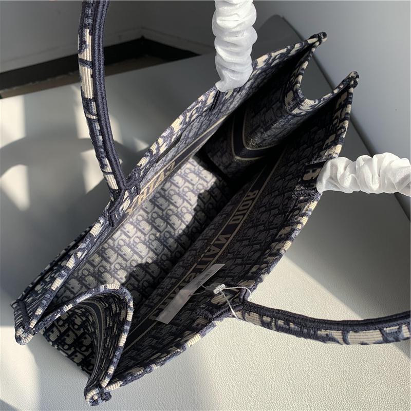 디올북 토트백_42cm