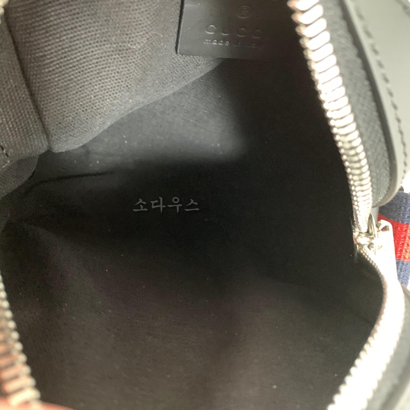 구찌 수프림 메신저백_14.5*18*6cm