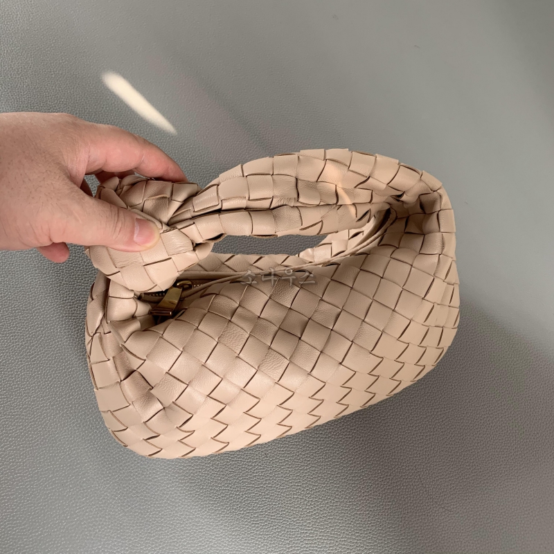 보테가 베네타 조디백_27x9x23cm