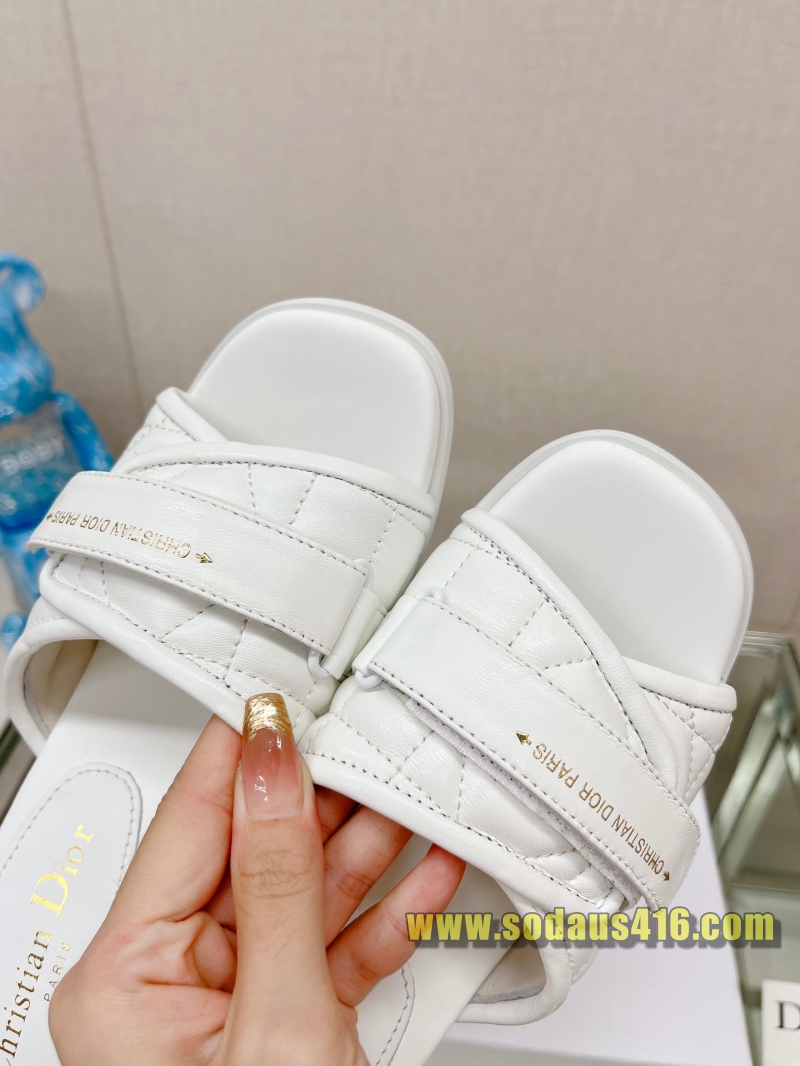 디올 슬리퍼