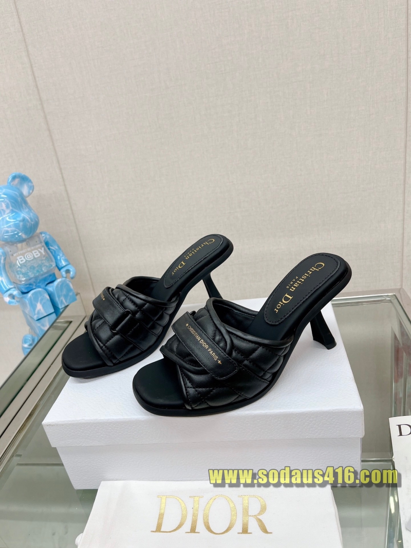 디올 슬리퍼