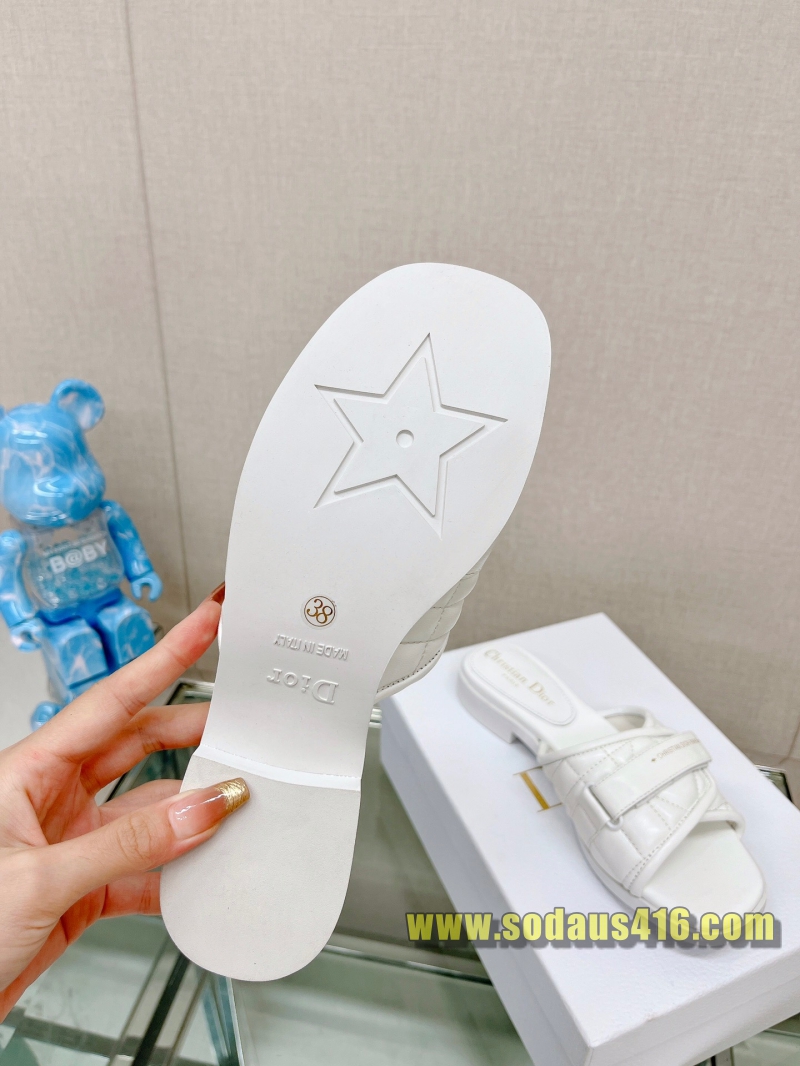 디올 슬리퍼