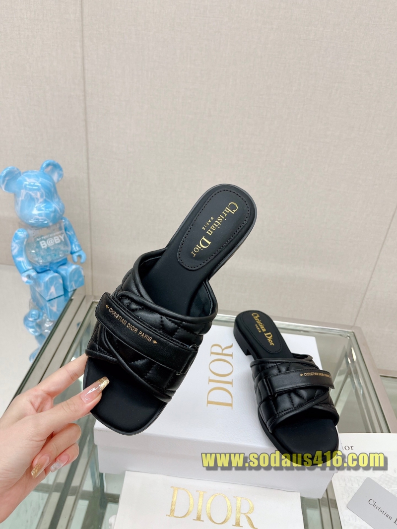 디올 슬리퍼