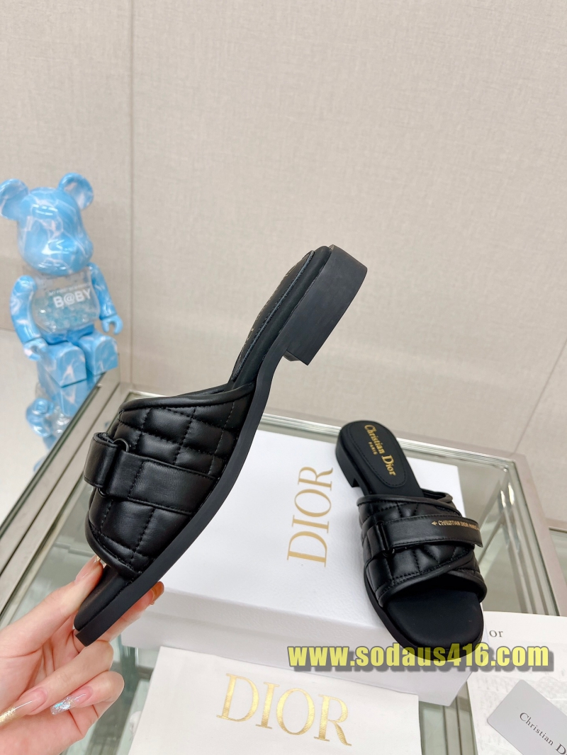 디올 슬리퍼