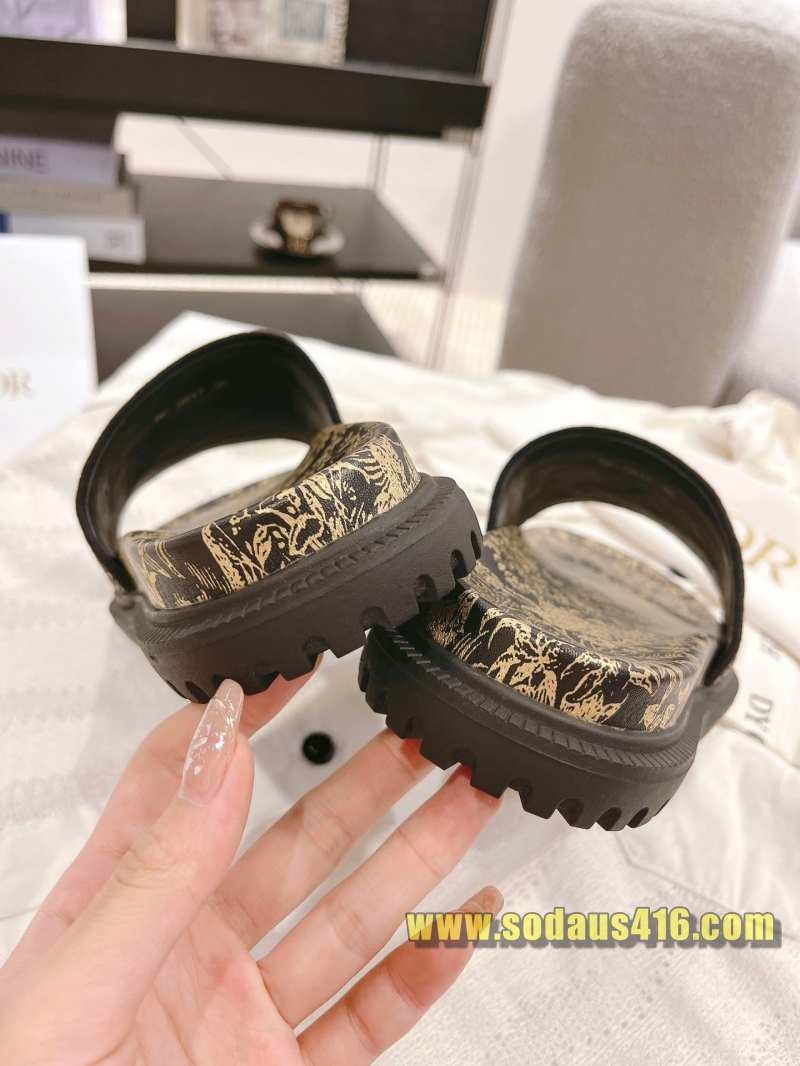 디올 슬리퍼