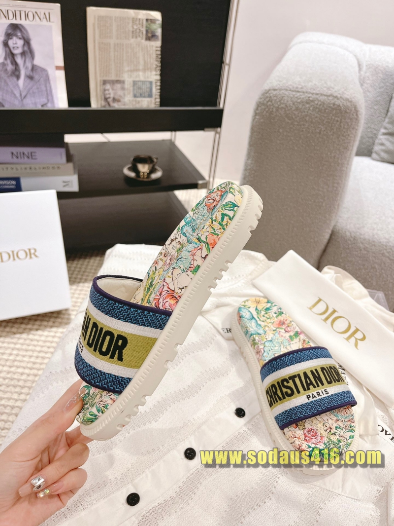 디올 슬리퍼