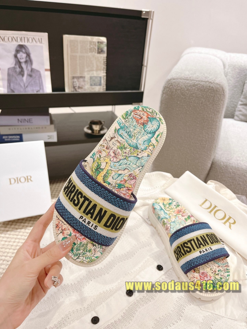 디올 슬리퍼