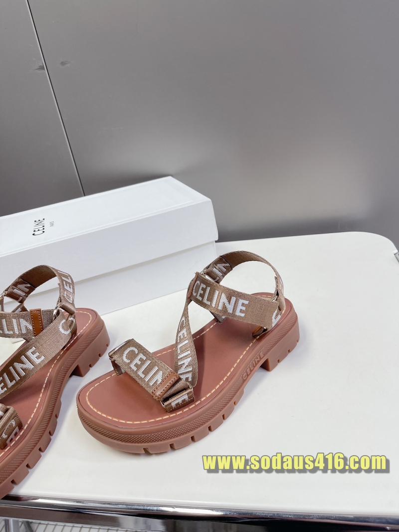 셀린느 샌들