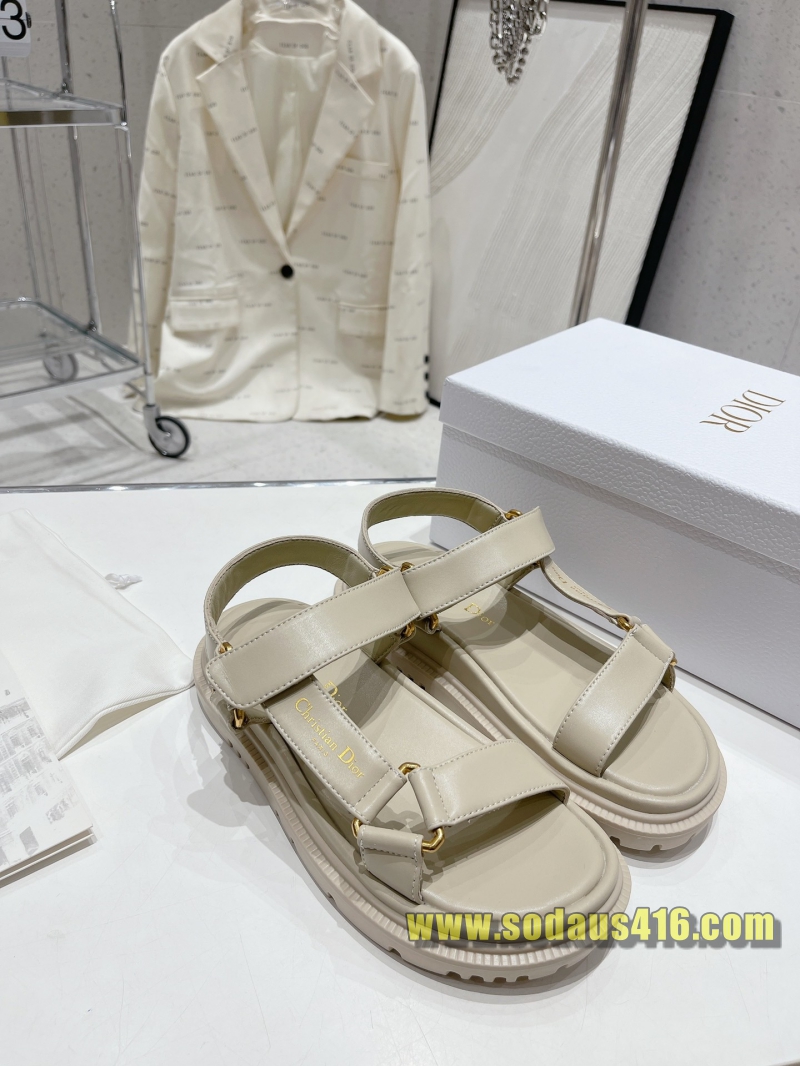 디올 샌들