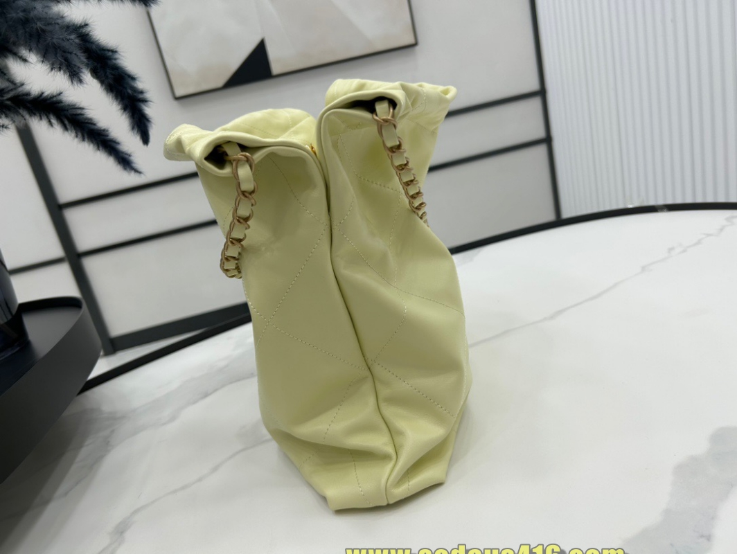 샤넬22백 미듐