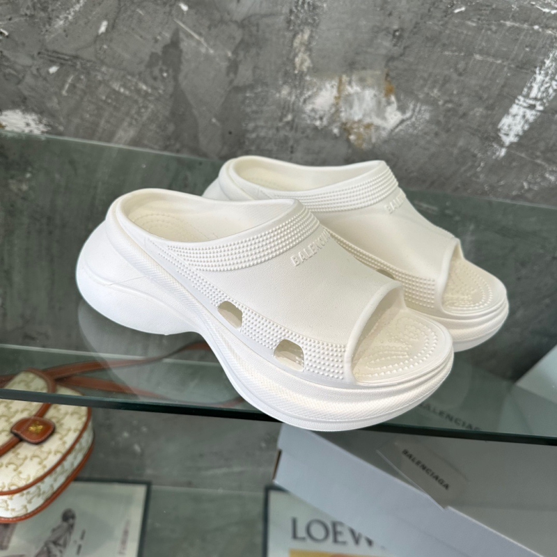 발렌시아가 슬리퍼