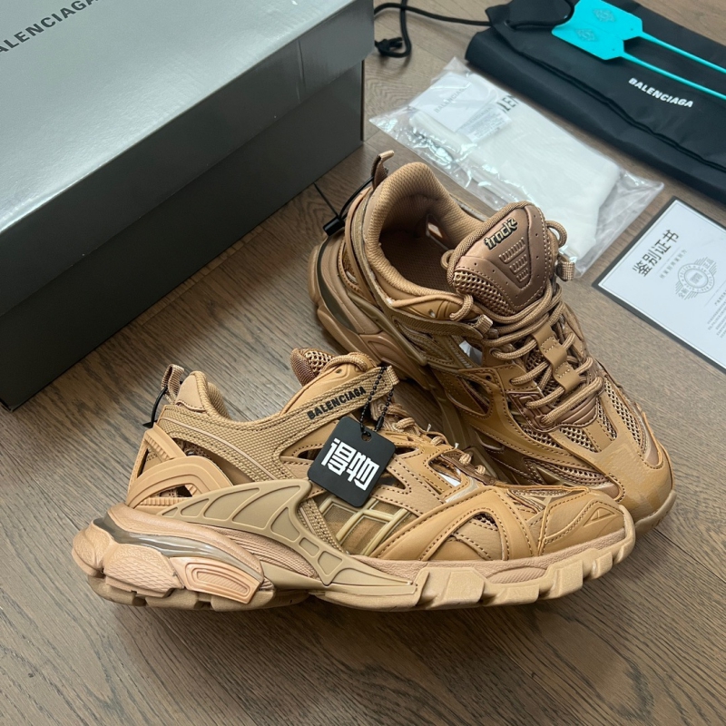 발렌시아가 스니커즈