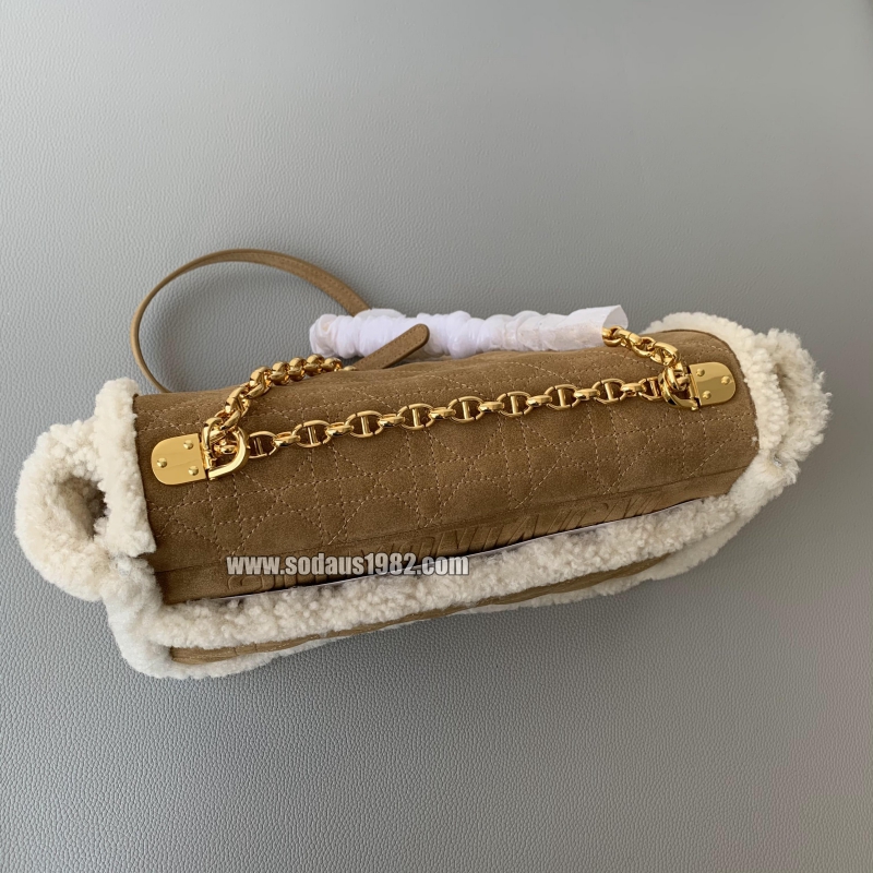 디올 신상 몽테인백