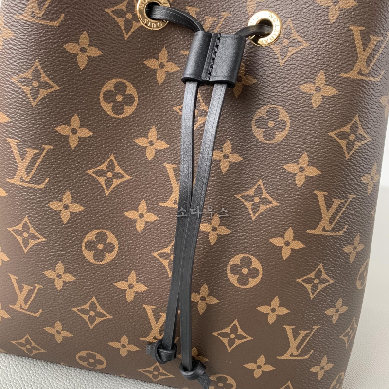 루이비통 네오노에 버킷백 탑핸들