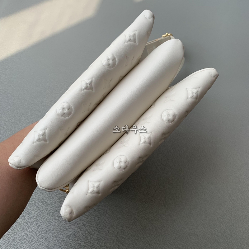 루이비통 쿠상 숄더백 pm m57790