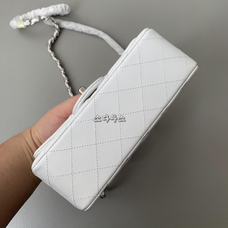 샤넬 클래식 뉴미니
