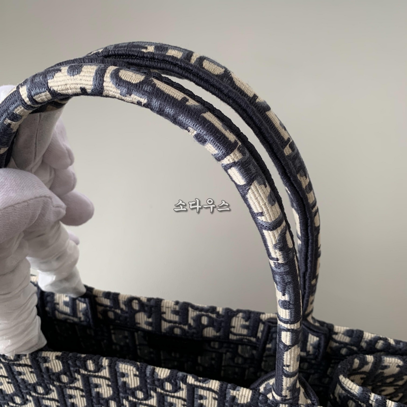 북토트 미듐